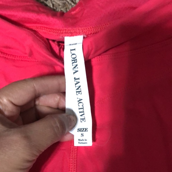 LORNA JANE LEGGINGS CROP SIZE SMALL - Picture 2 of 4